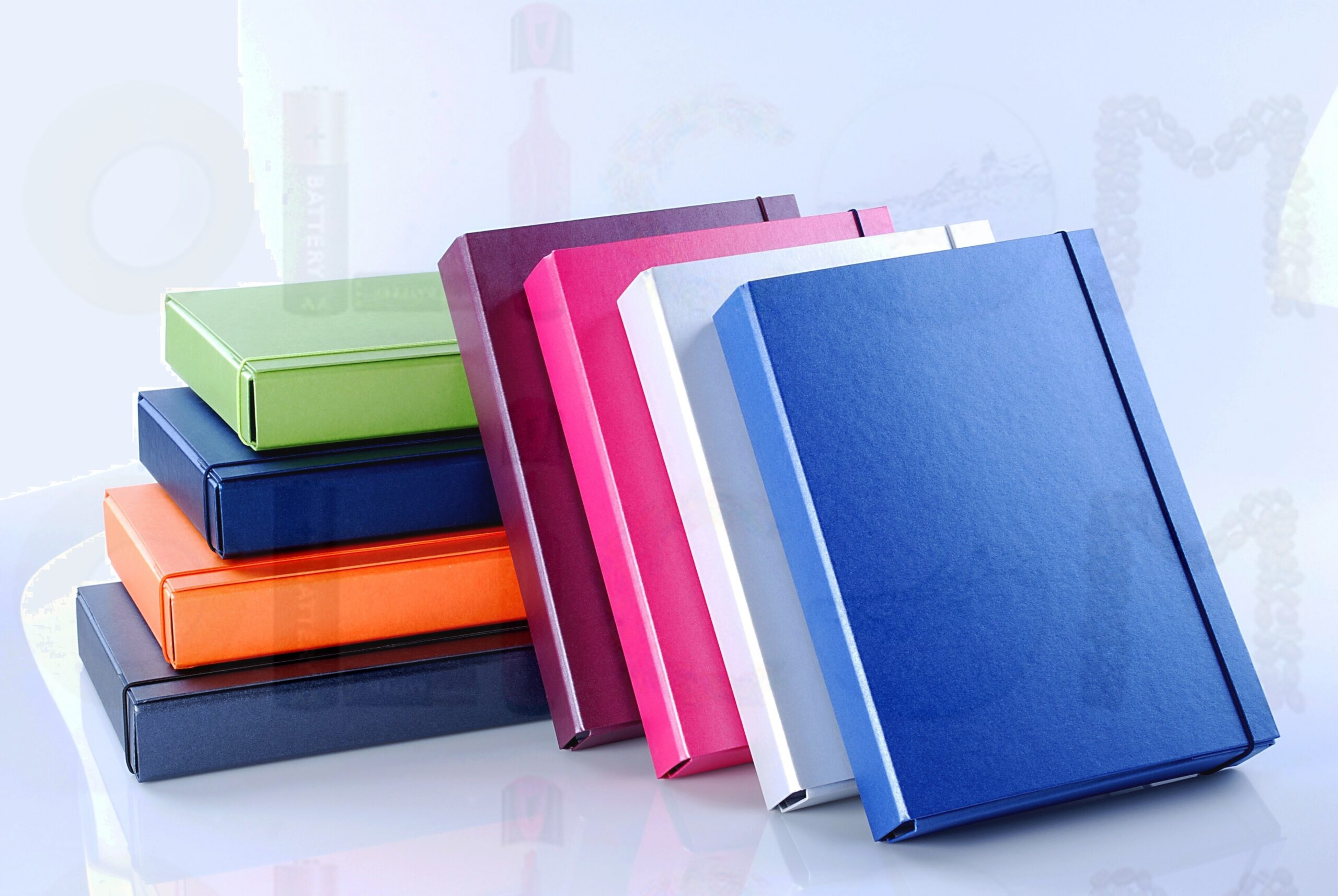 Fascikla sa gumicom A4 4cm debljine